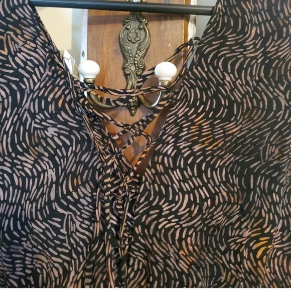 Cost Plus World Market Jumpsuit brown size S/M pockets - Picture 3 of 3